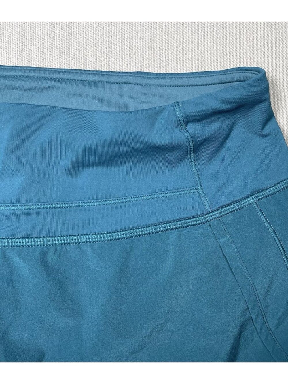 Lululemon Run Times Athletic Lined Teal Blue Shorts Inseam 4" - Women Size 4 - Picture 16 of 16